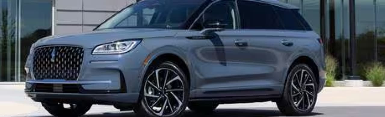 Can a 2026 Lincoln Corsair Replace a Larger Family SUV in Metro Detroit?