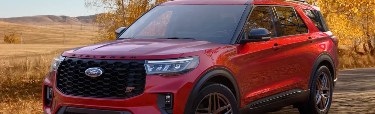 Ford Explorer vs. Chevrolet Traverse: Comparing Third-Row Comfort for Michigan Families