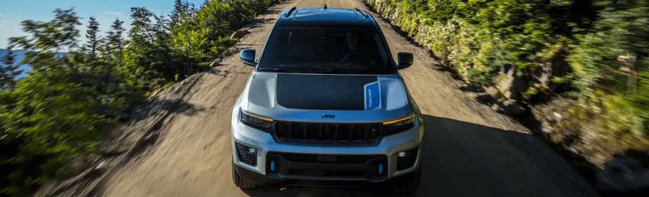 Detroit Drivers Compare the 2026 Jeep Grand Cherokee & 4xe Hybrid